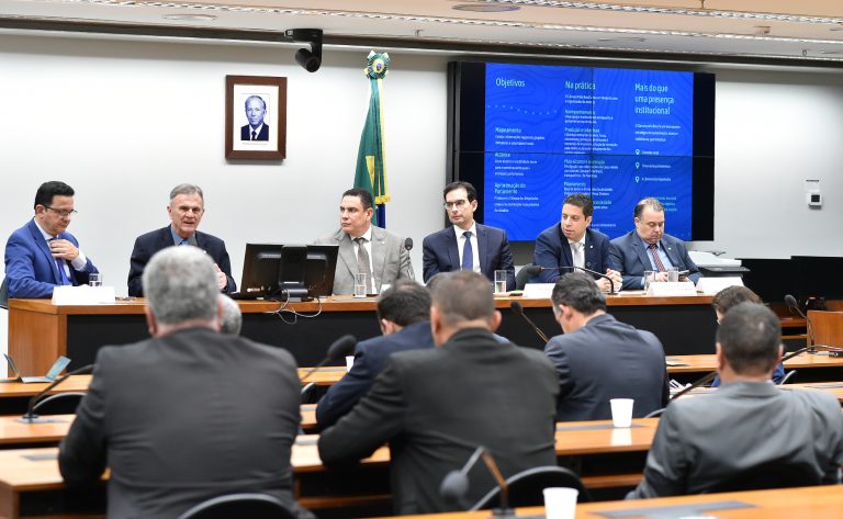 Câmara lança programa para aproximar deputados dos cidadãos em todo o Brasil