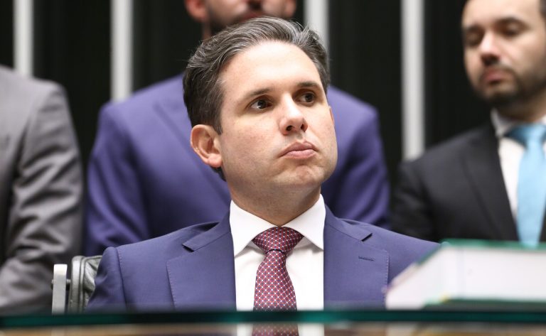 Câmara libera R$ 83,5 mi para combate à gripe aviária e pragas agrícolas