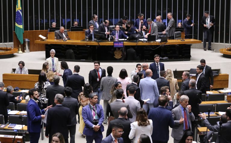 Câmara pode votar quebra de sigilo bancário para fixar pensão alimentícia