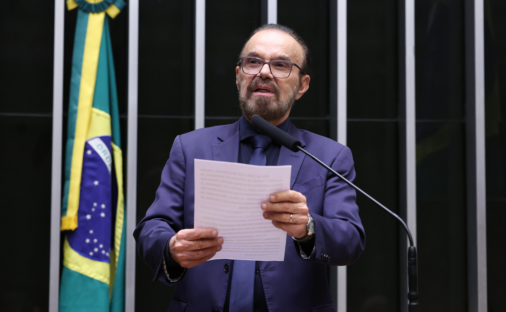 Câmara: Projeto cria política de inclusão digital para idosos