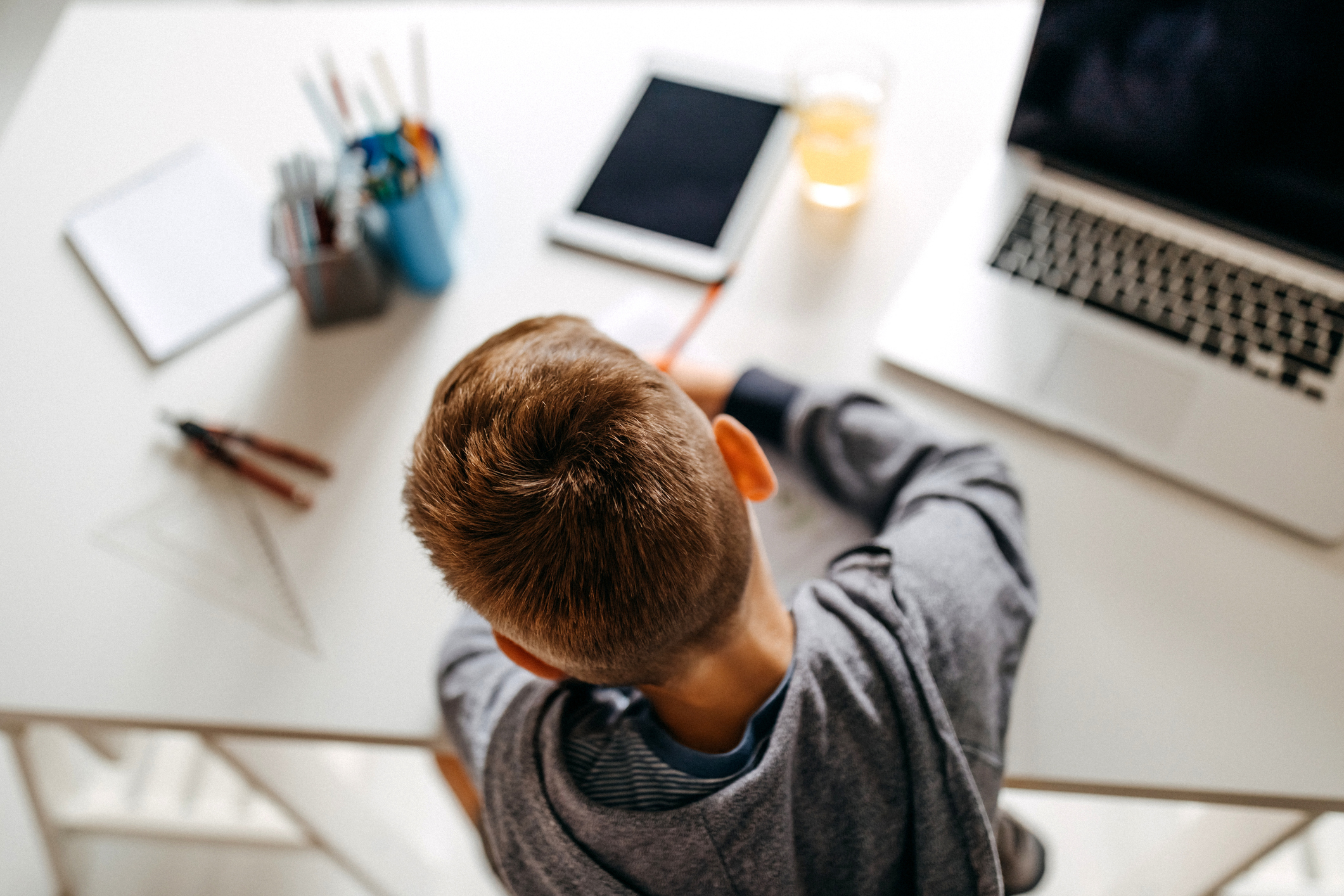 Câmara: Projeto cria política nacional de internet rápida em escolas públicas