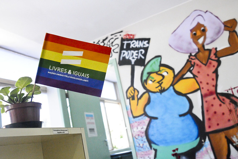Câmara: Projeto cria protocolo LGBTQIA+ no SUS para atendimento humanizado