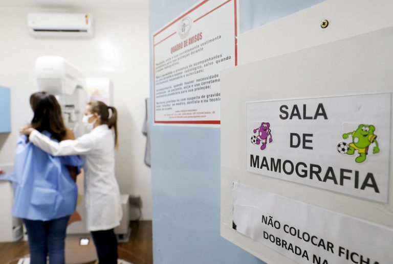 Câmara promove seminário sobre redução de mortes por câncer de mama