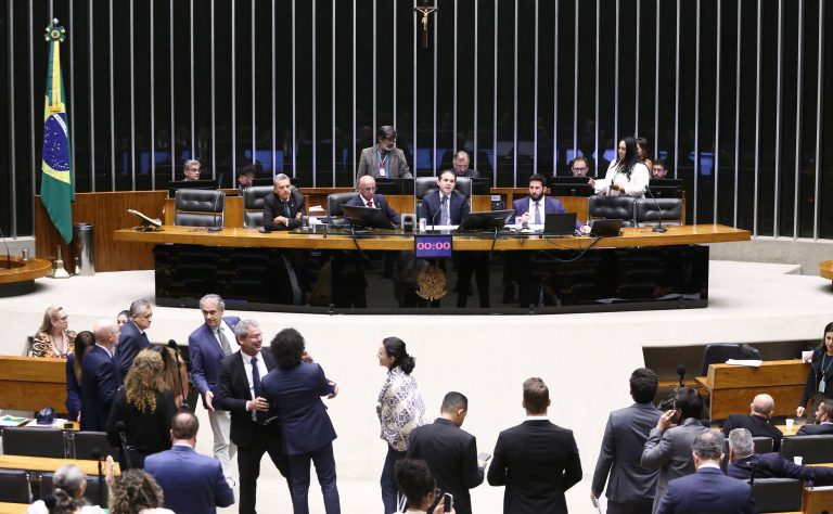 Câmara vota hoje multa de até R$ 20 mi por adulteração de combustíveis