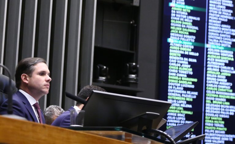 Câmara vota MP do Gás do Povo para 15 milhões em vulnerabilidade social