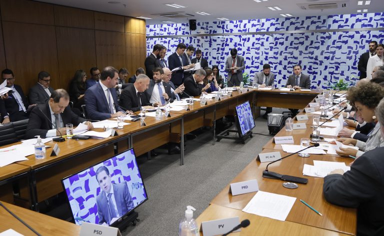 Câmara vota projeto antifacções nesta quarta com pontos polêmicos em discussão