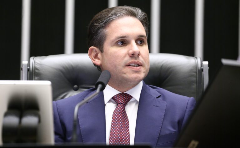 Câmara votará acordo Mercosul-UE na última semana de fevereiro, anuncia Motta