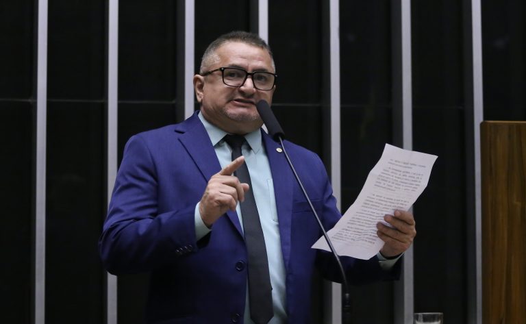 Cartão Material Escolar para alunos municipais é aprovado em comissão da Câmara