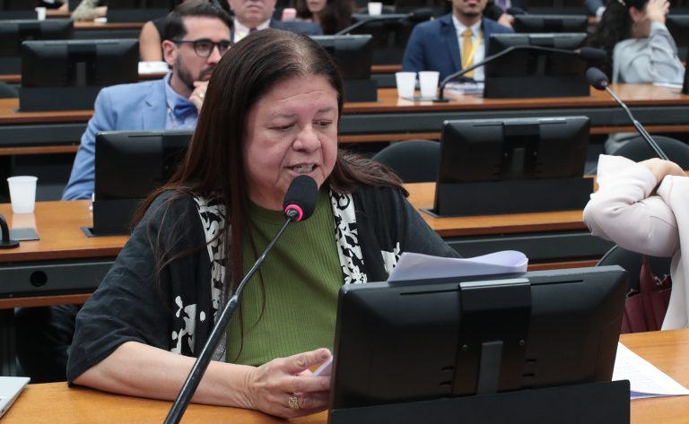 CCJ aprova abrigo garantido para crianças vítimas de violência sexual
