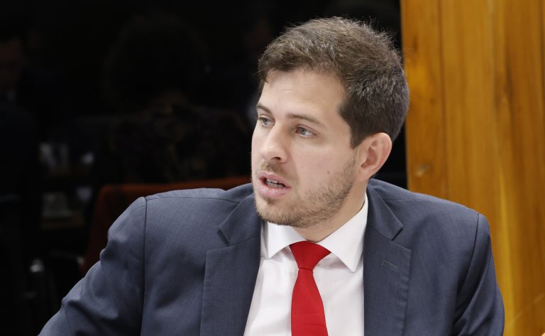 CCJ aprova ampliação da isenção de ISS para exportações de serviços