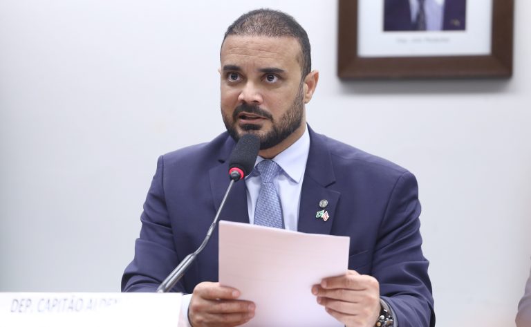 CCJ aprova aumento de pena para crimes contra agentes de segurança