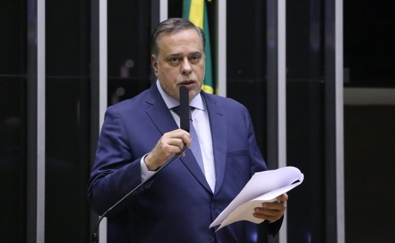 CCJ aprova contagem de prazos criminais em dias úteis