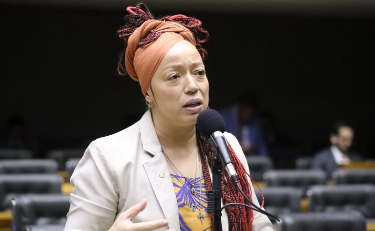 CCJ aprova inclusão do Ministério da Saúde na carreira de ciência e tecnologia