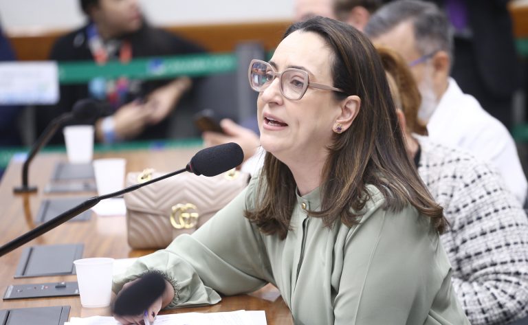CCJ aprova obrigatoriedade de imagem da placa em multas por radar eletrônico