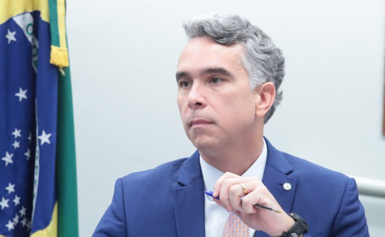 CCJ aprova regras para plano pedagógico de recuperação escolar com foco individualizado