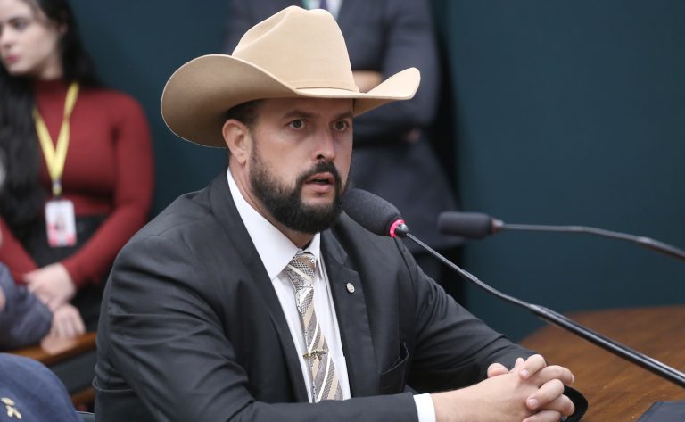 CCJ aprova repasse de 10% da receita dos Creas para associações profissionais