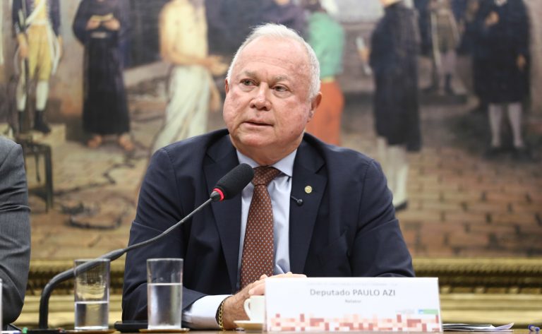 CCJ pode votar hoje PECs que reduzem jornada de trabalho para 36 horas semanais