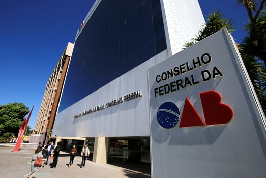 CFOAB mobiliza Seccionais contra projetos que aumentam carga tributária