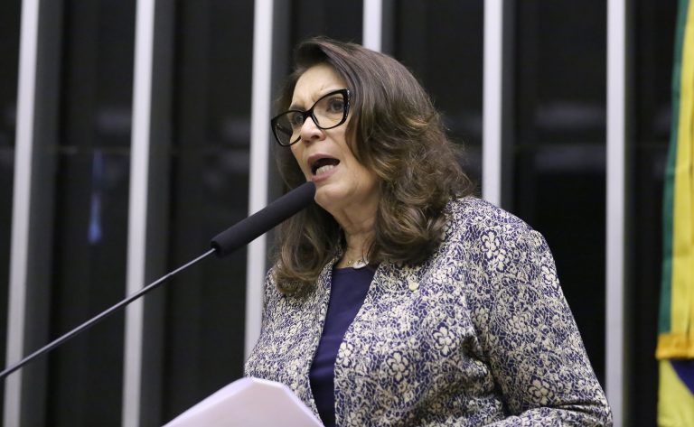 Comissão aprova ampliação de beneficiários de regularização urbana