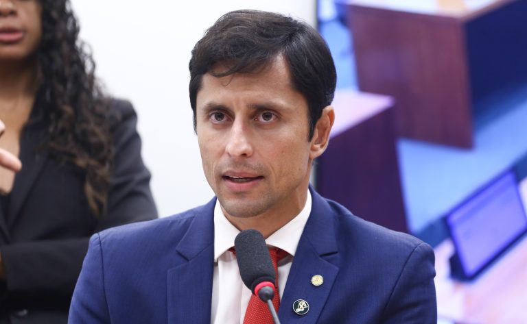 Comissão aprova ampliação de dependentes legais para policiais civis