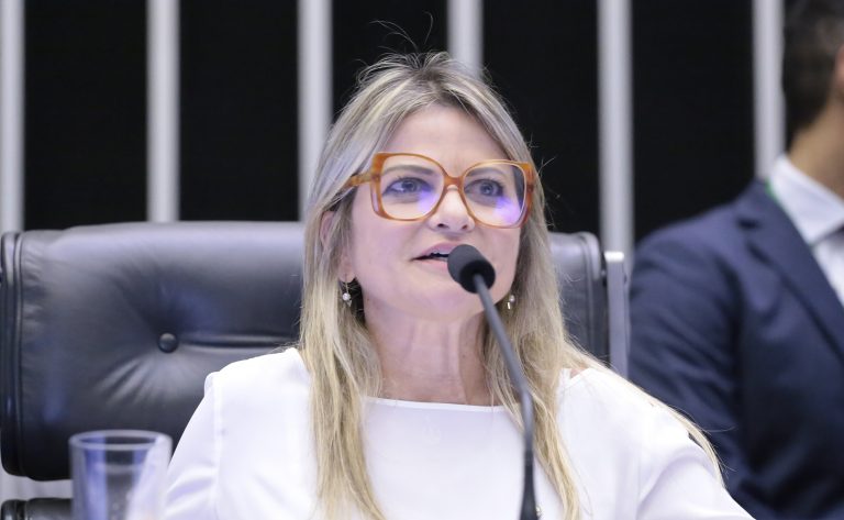 Comissão aprova ampliação do BPC para PCDs com renda familiar de até 1 salário mínimo