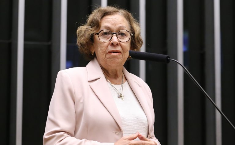 Comissão aprova apoio específico para estudantes da agricultura familiar