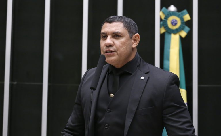 Comissão aprova apoio federal para iluminação LED em cidades vulneráveis