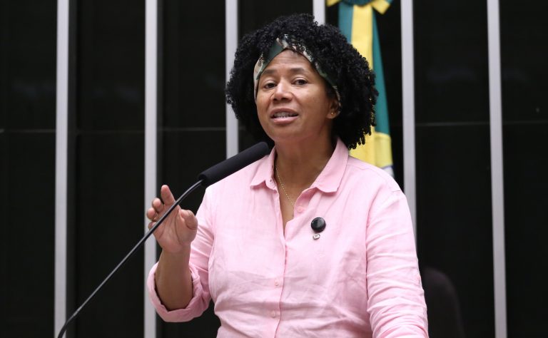 Comissão aprova cadastro no SUS para mulheres vulneráveis com risco de câncer