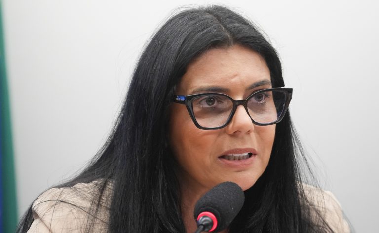 Comissão aprova câmeras obrigatórias em áreas comuns de condomínios