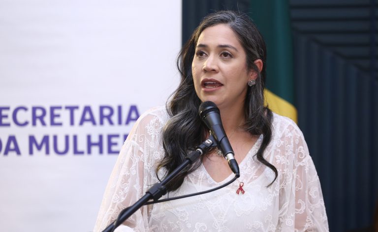 Comissão aprova diretrizes no SUS para saúde da mulher no climatério