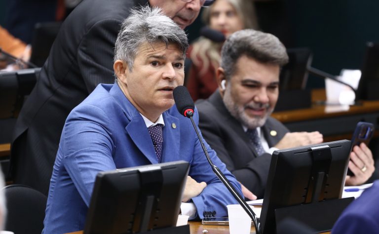 Comissão aprova erradicação da leucena, planta invasora que ameaça ecossistemas