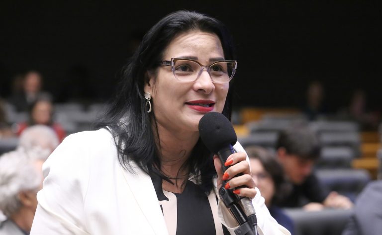 Comissão aprova estratégia nacional de cuidado integral para pessoa idosa