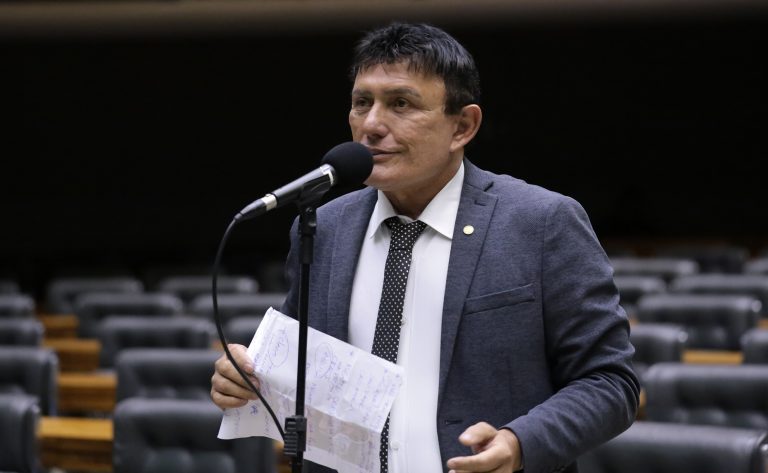 Comissão aprova fim de alíquota previdenciária sobre militares inativos