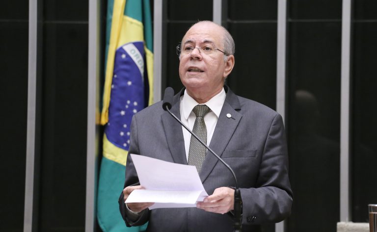 Comissão aprova gratuidade em cartórios para pessoas com deficiência de baixa renda