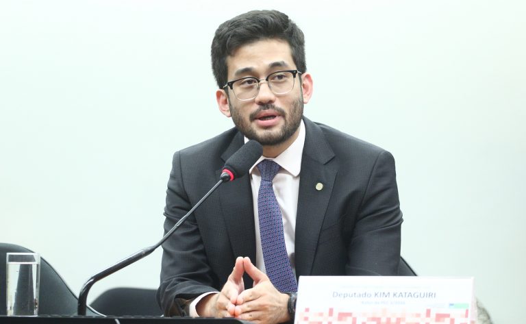 Comissão aprova incentivo para doação de equipamentos de informática usados