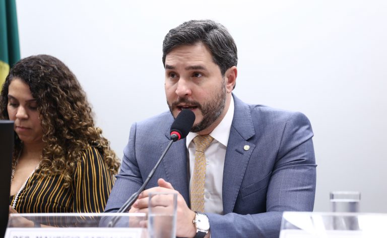 Comissão aprova infraestrutura adequada obrigatória em escolas públicas