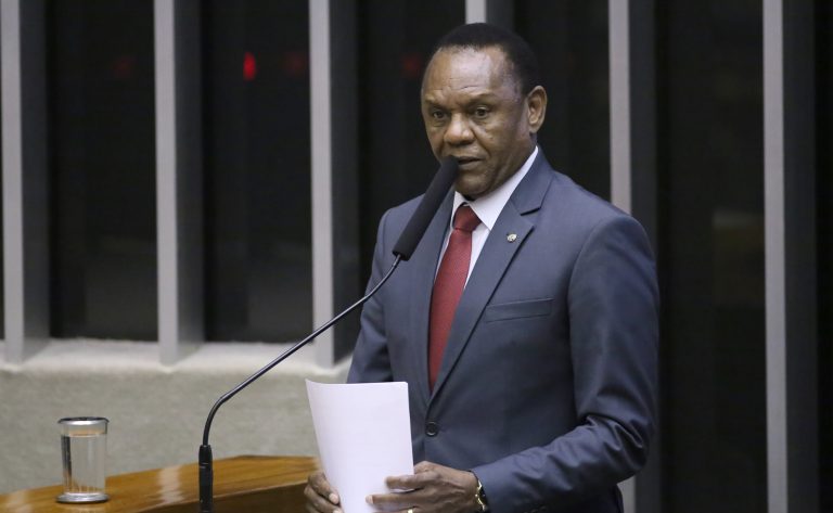 Comissão aprova isenção de IOF e IR para atletas em competições internacionais