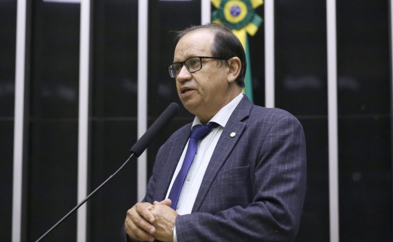 Comissão aprova isenção fiscal para estatais em habitação popular