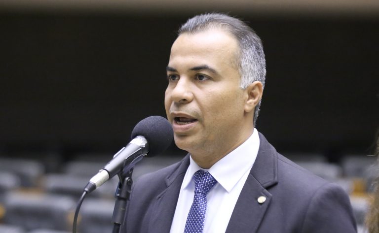 Comissão aprova multa de 30% para fraude em benefícios sociais e previdenciários