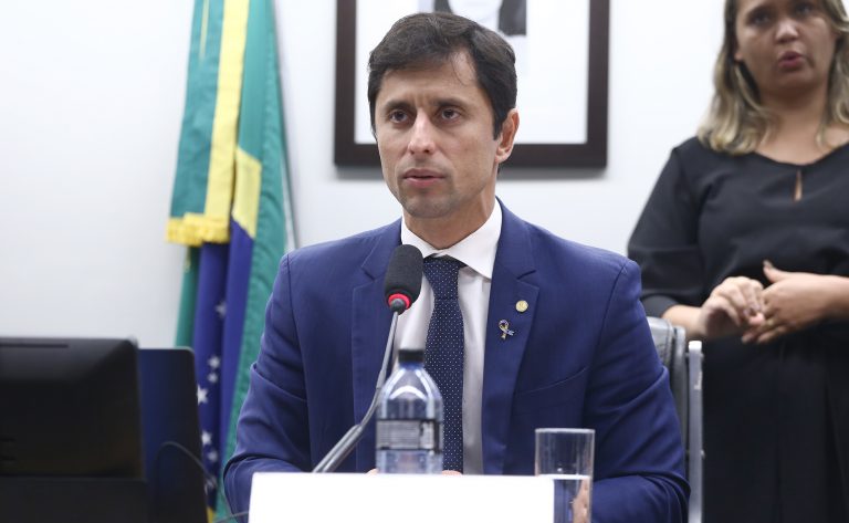 Comissão aprova obrigatoriedade de brinquedos adaptados em áreas de lazer