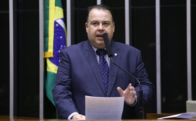 Comissão aprova obrigatoriedade de campanhas permanentes contra violência doméstica