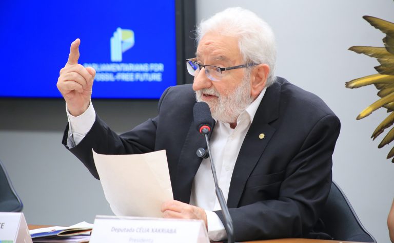 Comissão aprova organização obrigatória da educação indígena por territórios