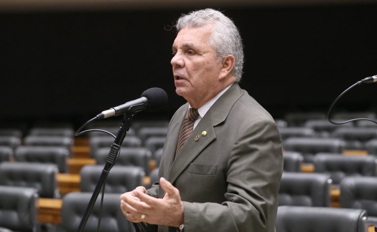 Comissão aprova pena mais dura para extorsão de propriedades rurais