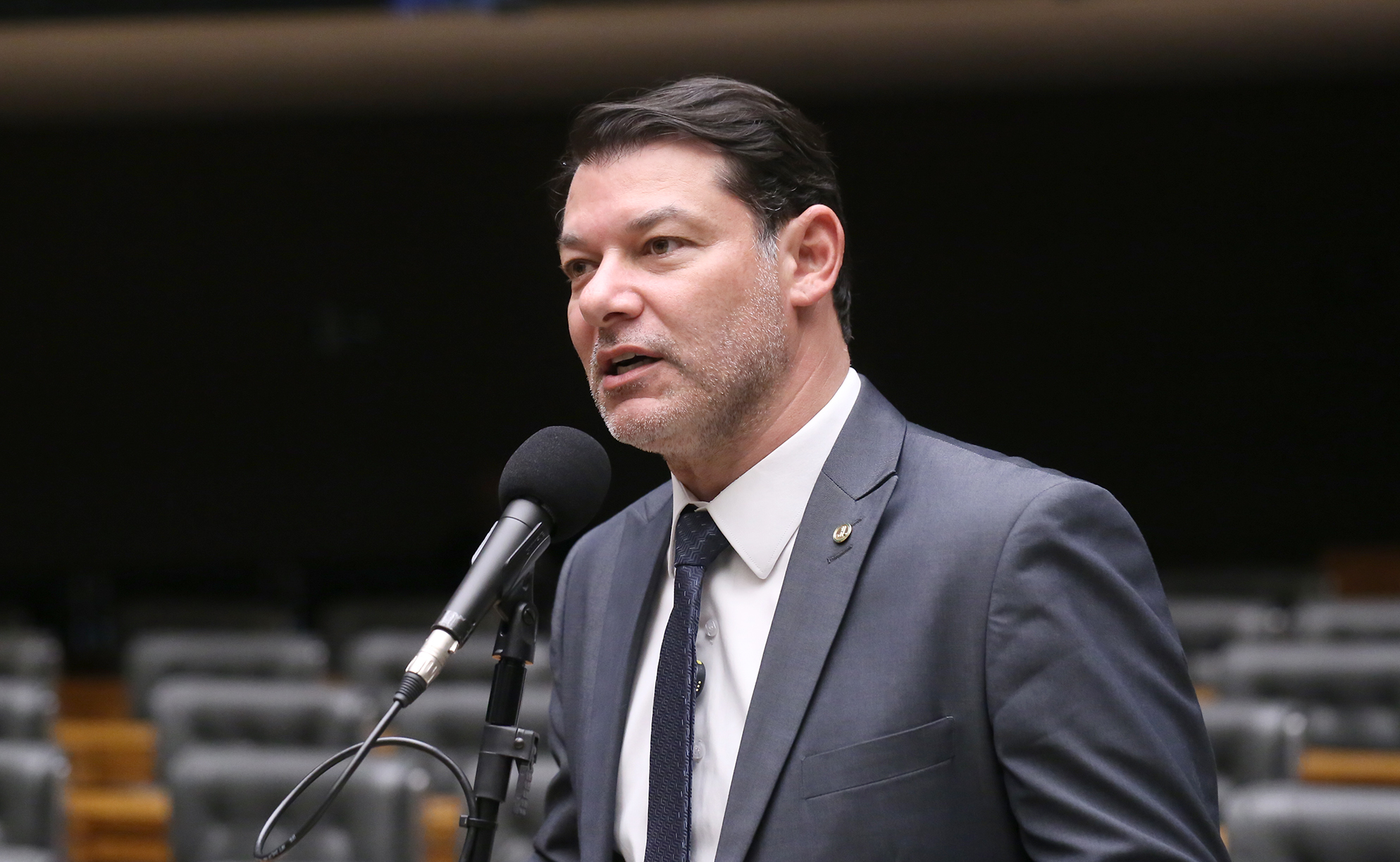 Comissão aprova preferência no Prouni a candidatos sem convívio familiar