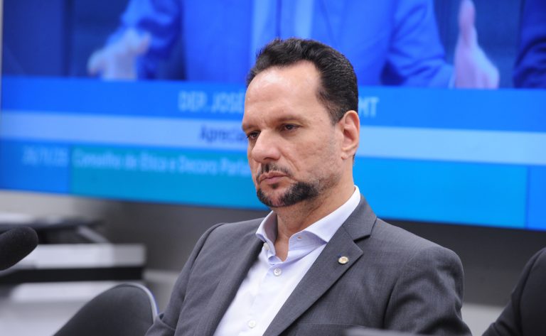 Comissão aprova programa de integridade para contratos públicos de R$ 10 milhões