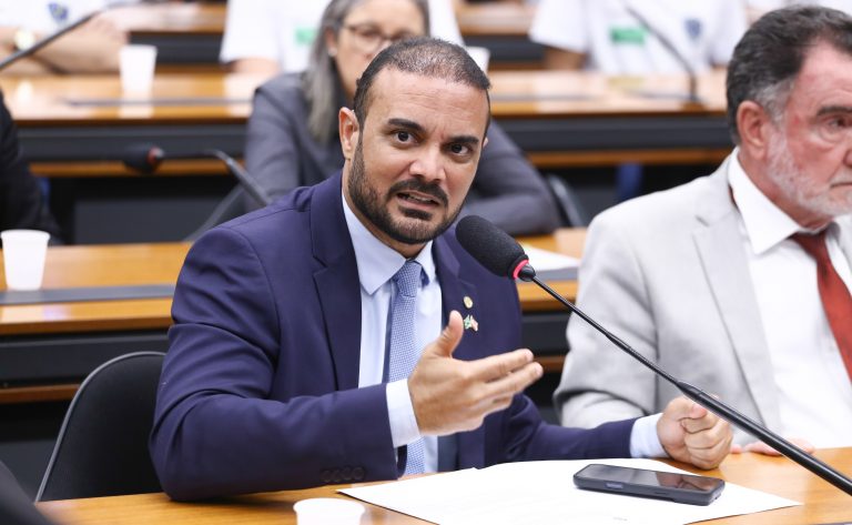 Comissão aprova projeto contra tráfico e exploração sexual infantil