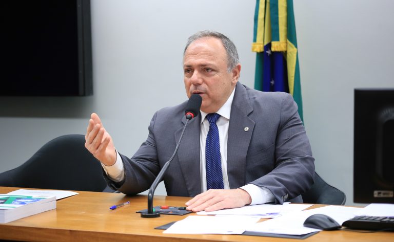 Comissão aprova regras para agilizar socorro telefônico em casos de engasgo