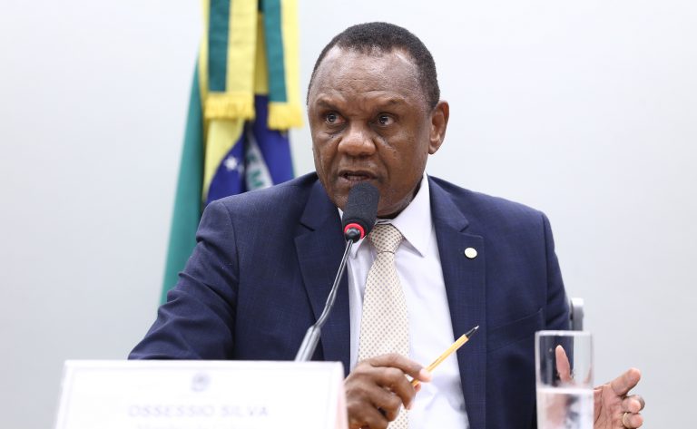 Comissão aprova regulamentação da arbitragem profissional no esporte