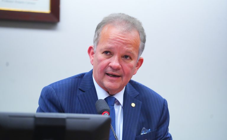 Comissão aprova regulamentação da profissão de artista visual no Brasil