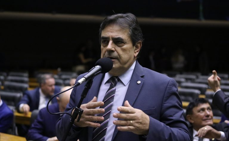 Comissão aprova suspensão de mudança nas regras de importação de cacau africano